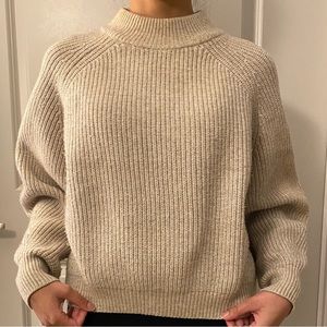 Thick knit sweater with balloon sleeves